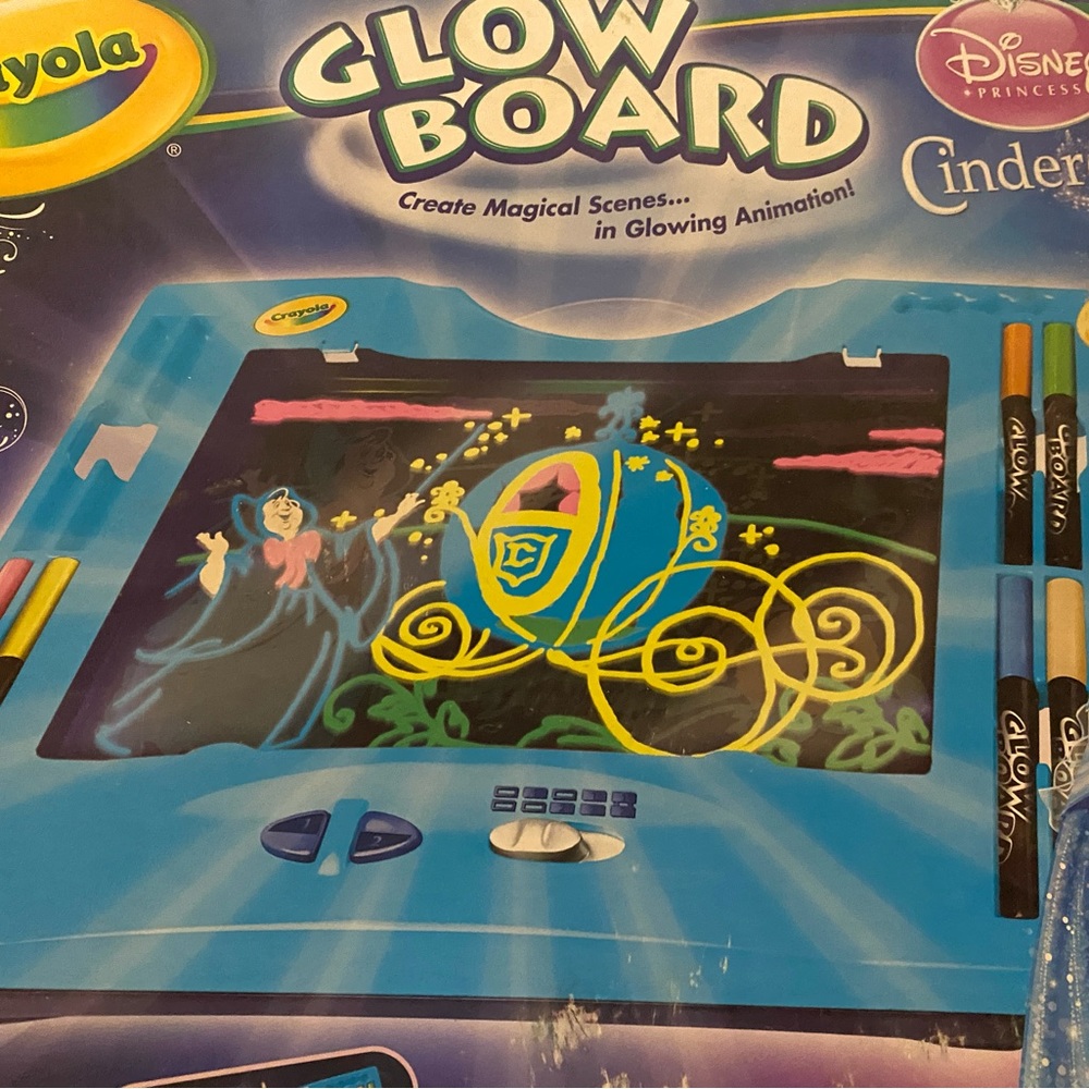 Crayons Cinderella glow board